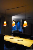 3 lampen in essen hout boven eettafel